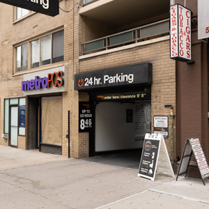 zUNIVERSAL PARKING LLC