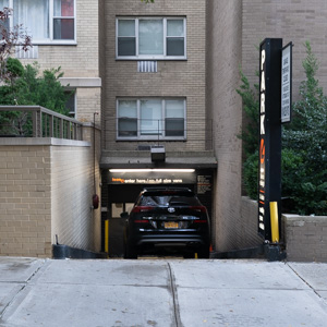 z333 EAST 46TH STREET PARKING LLC