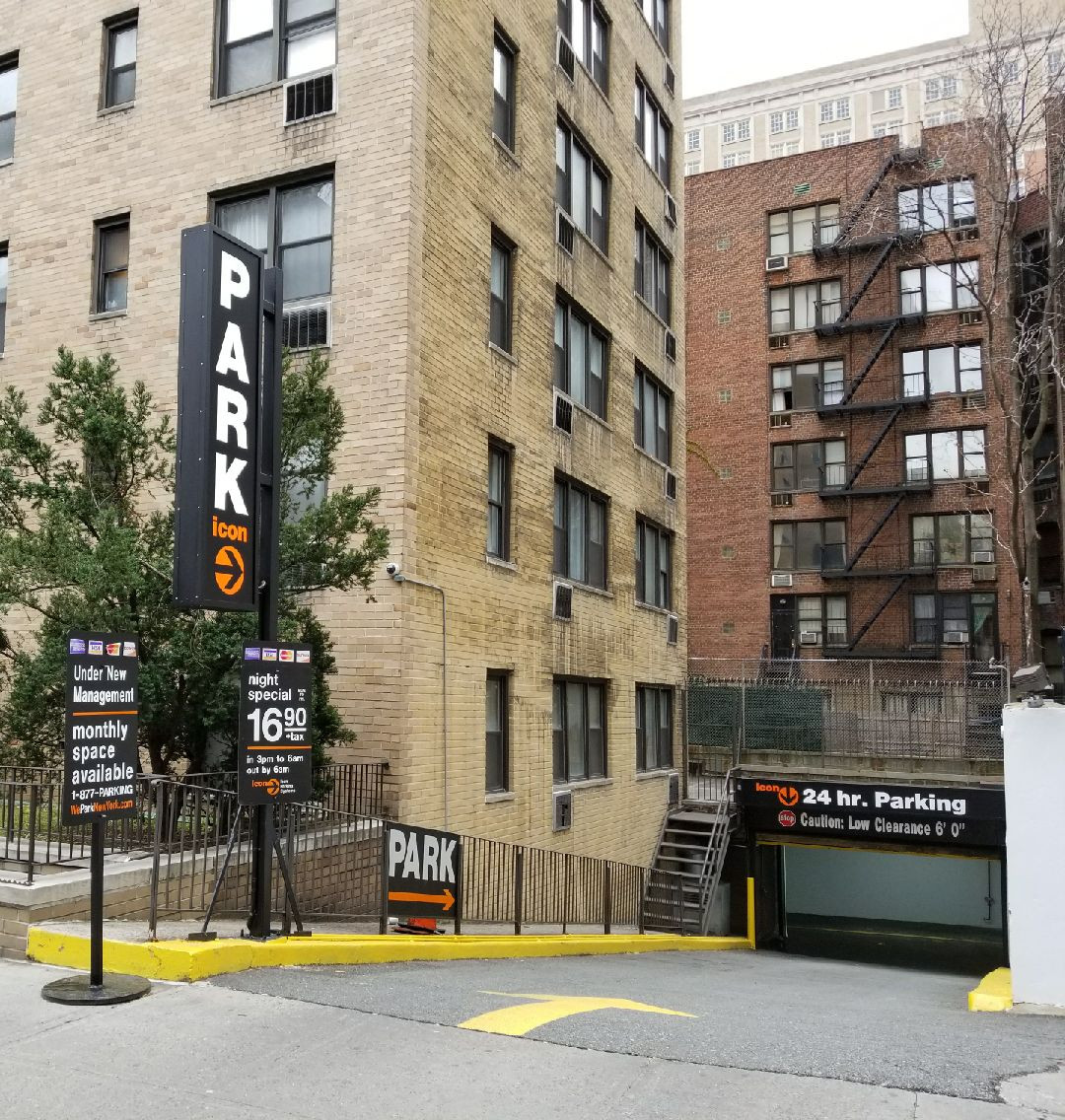 zIRVING 18TH PARKING LLC